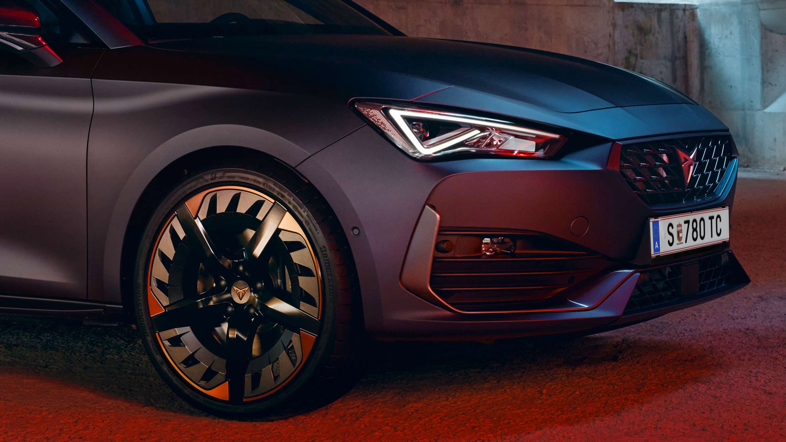 CUPRA Leon Kombi Full LED-Scheinwerfer