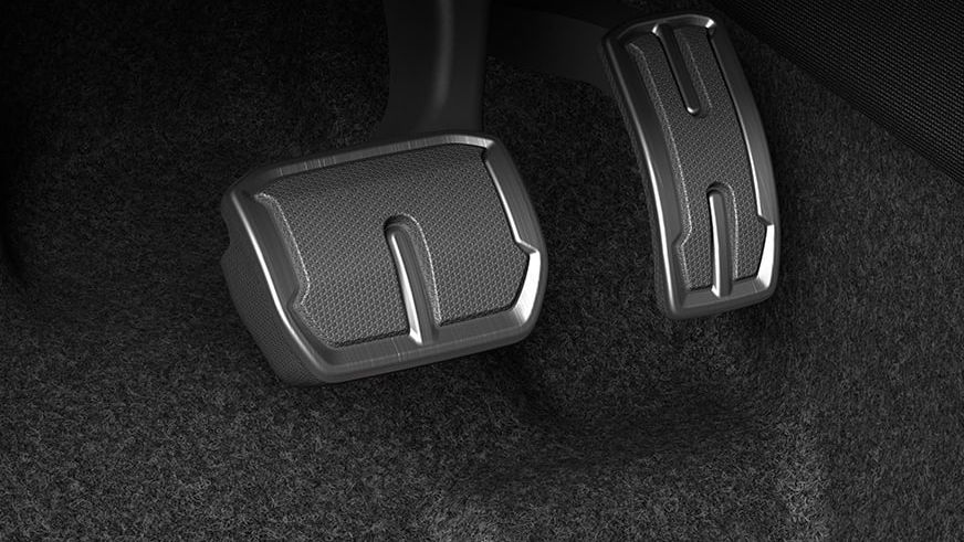 CUPRA Born Innenansicht der Pedale aus dunklem Aluminium