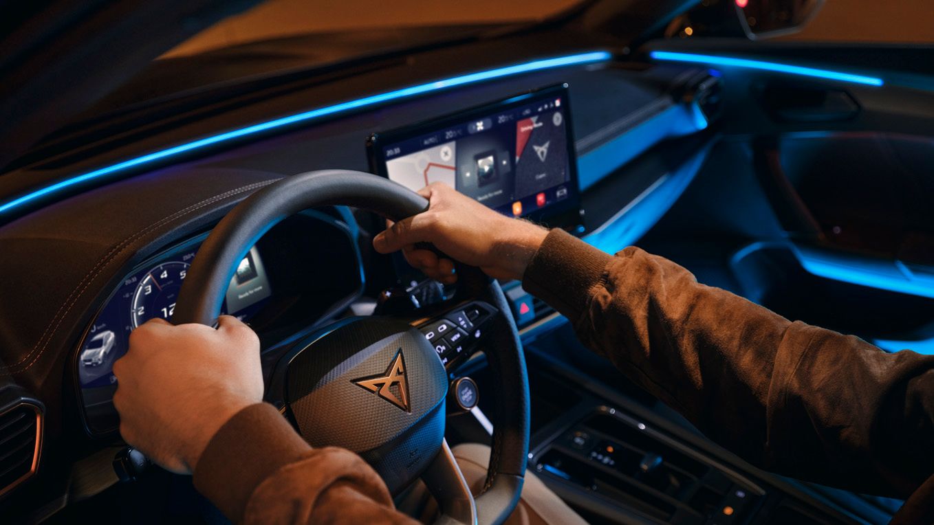 Blick in das Cockpit eines CUPRA Formentors